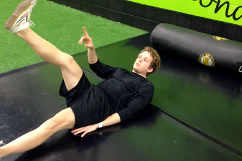 Scissor legs